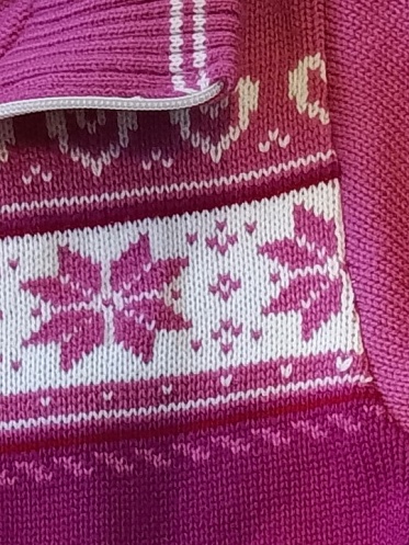 Джемпер для девочки. Снежинка